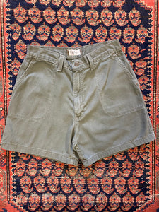 Vintage wrangler high waisted shorts - 28In/w