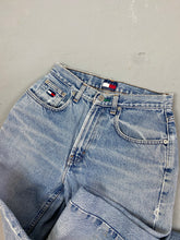 Load image into Gallery viewer, 90s straight leg Tommy denim