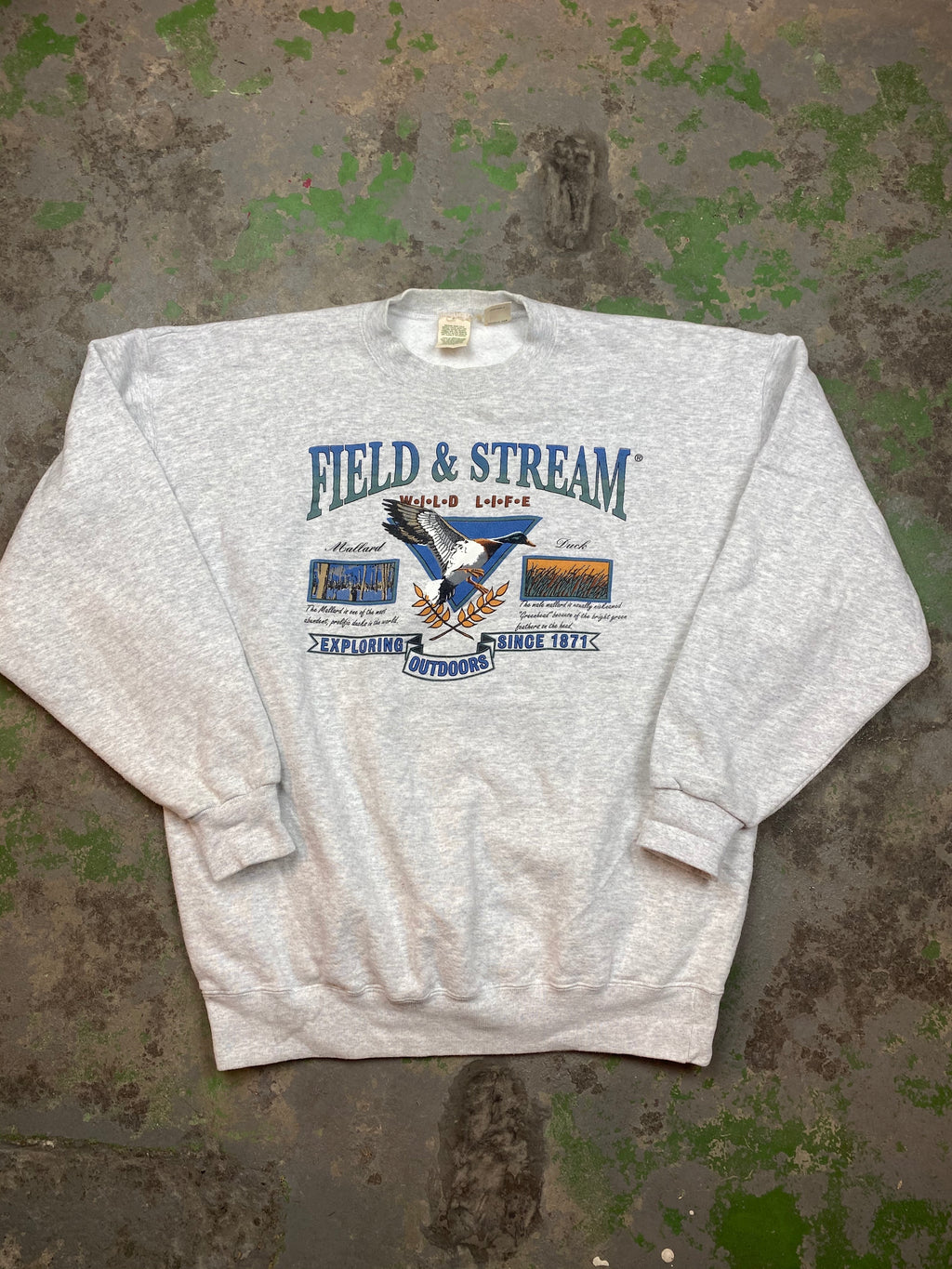 90s field and stream crewneck