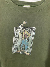 Load image into Gallery viewer, Vintage Goofy Crewneck - M