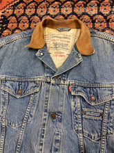 Load image into Gallery viewer, 90s Levi’s Jacket - S