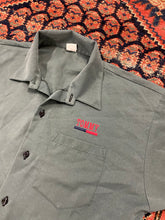 Load image into Gallery viewer, Vintage Tommy Button Up - M
