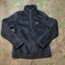 Load image into Gallery viewer, Fuzzy Patagonia quarter zip
