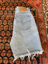 Load image into Gallery viewer, 90s Light Wash High Waisted Levis Frayed Denim Shorts - 29in