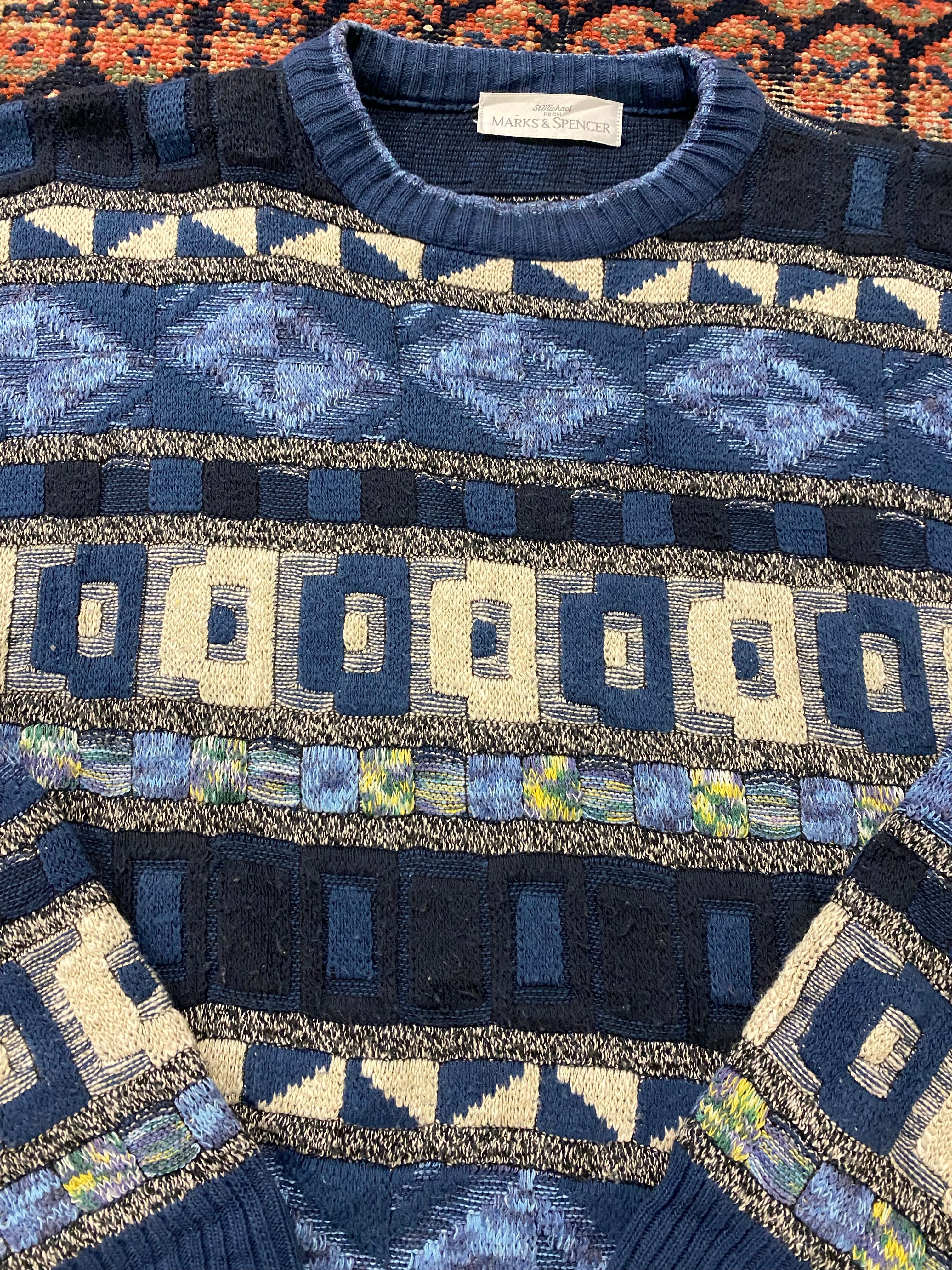 Vintage Patterned Crewneck - M