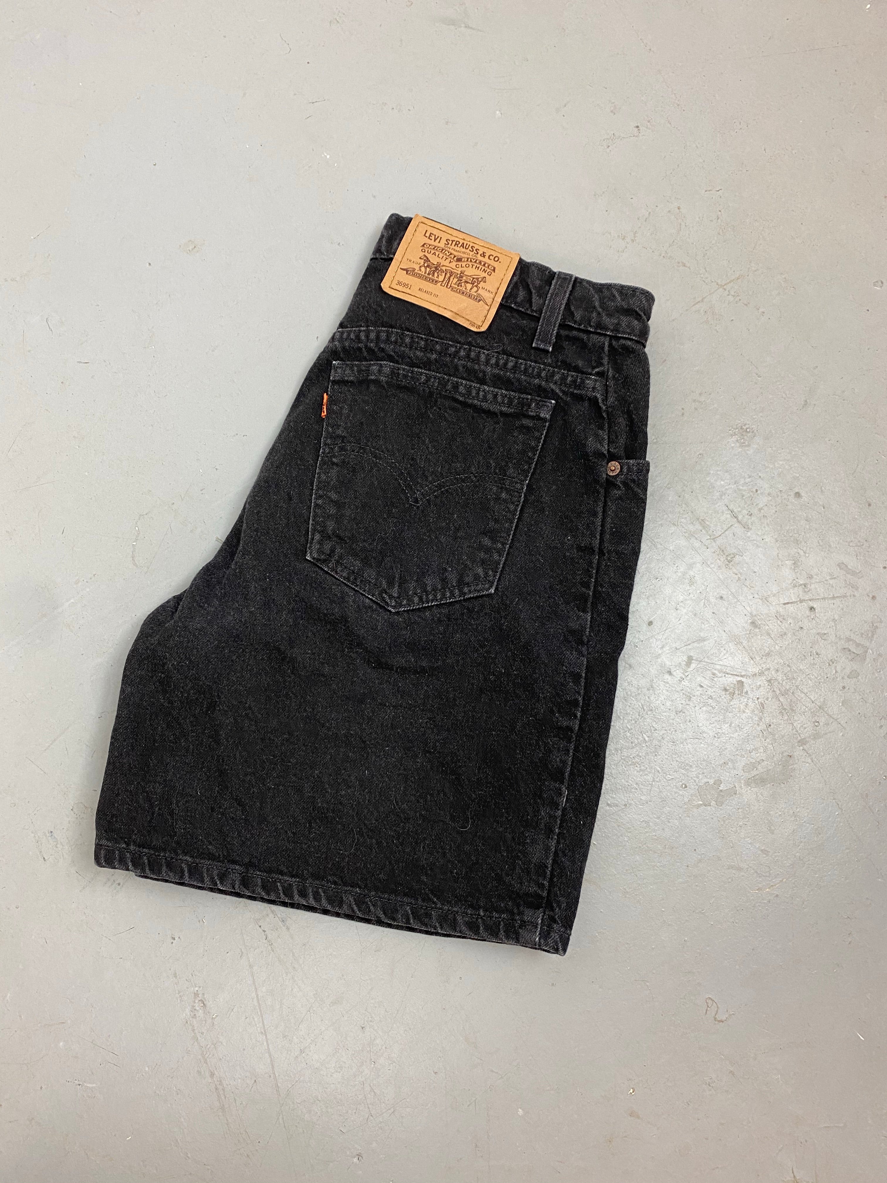 Vintage high waisted Levi’s denim shorts