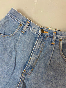 Vintage High Waisted Cuffed Pleated Denim Shorts - 28in