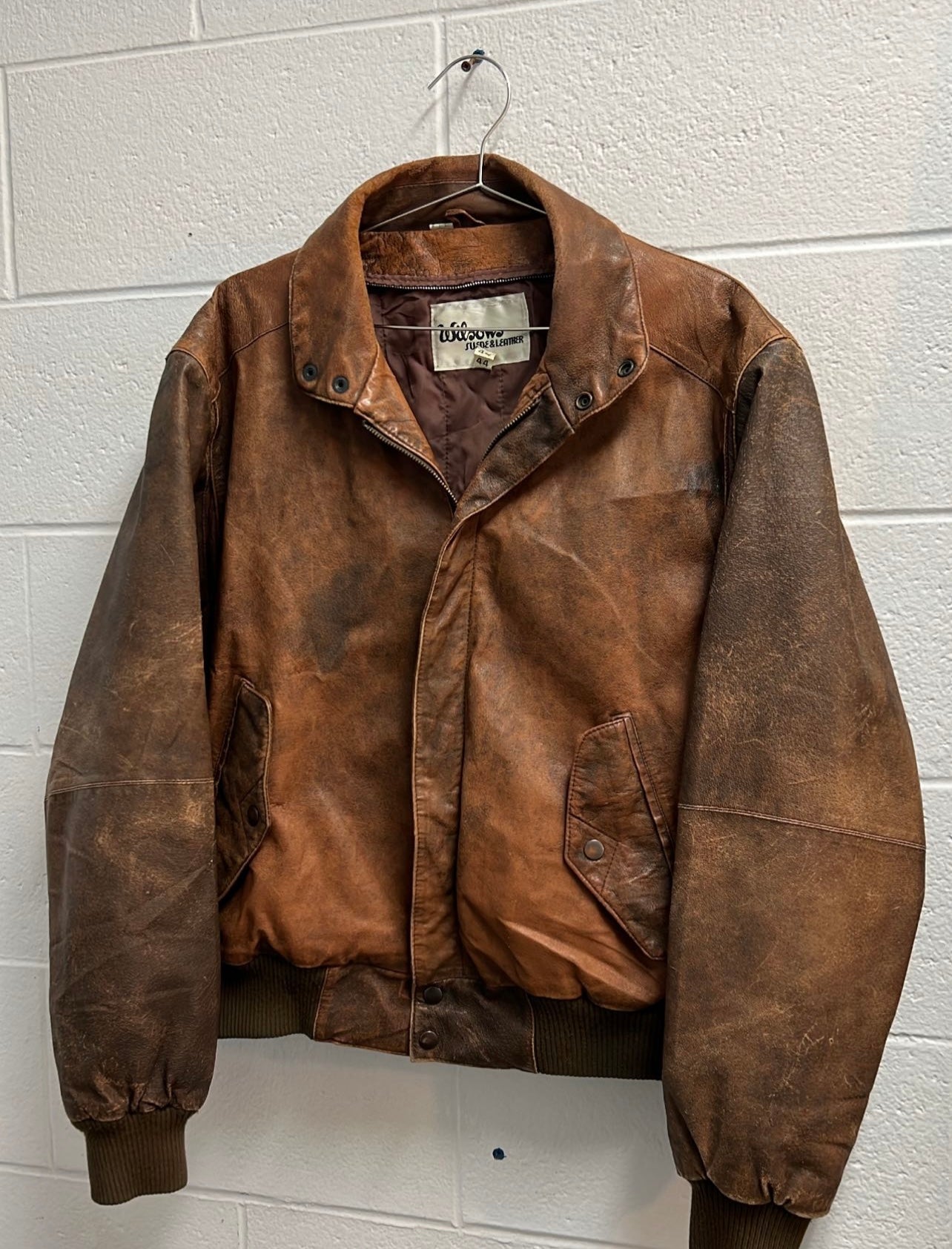 VINTAGE LEATHER JACKET