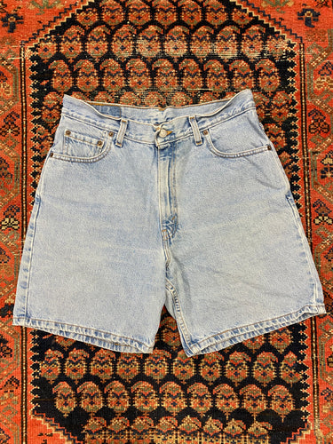 Vintage Light Wash Levi’s Denim Shorts - 30IN/W