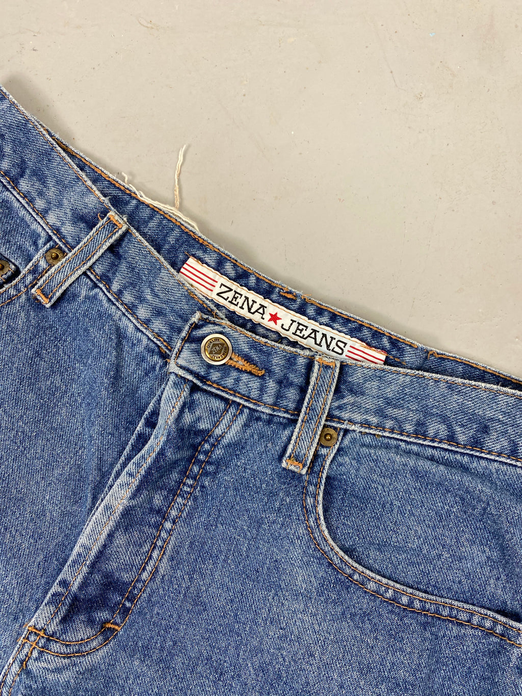90s high waisted Zena denim shorts - 31in