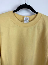Load image into Gallery viewer, Vintage yellow crewneck - L