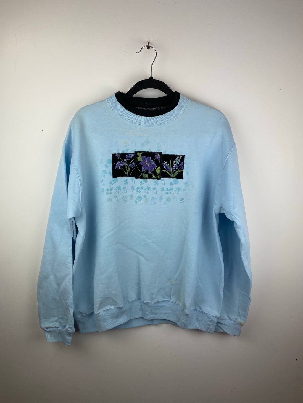 90s flower mock neck crewneck