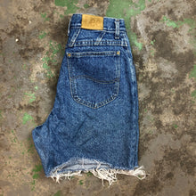 Load image into Gallery viewer, High waisted Lee denim