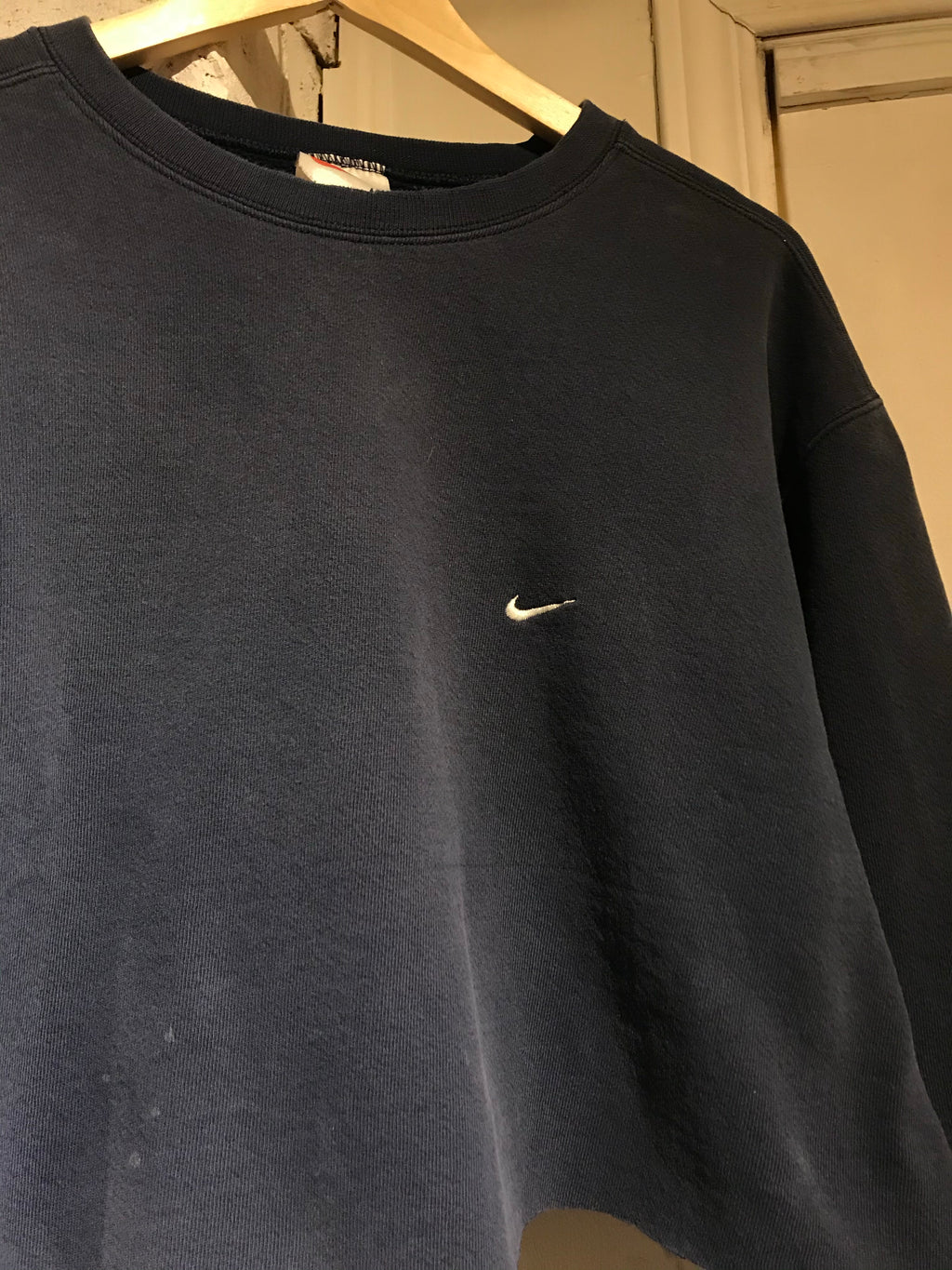 Cropped Nike Crewneck