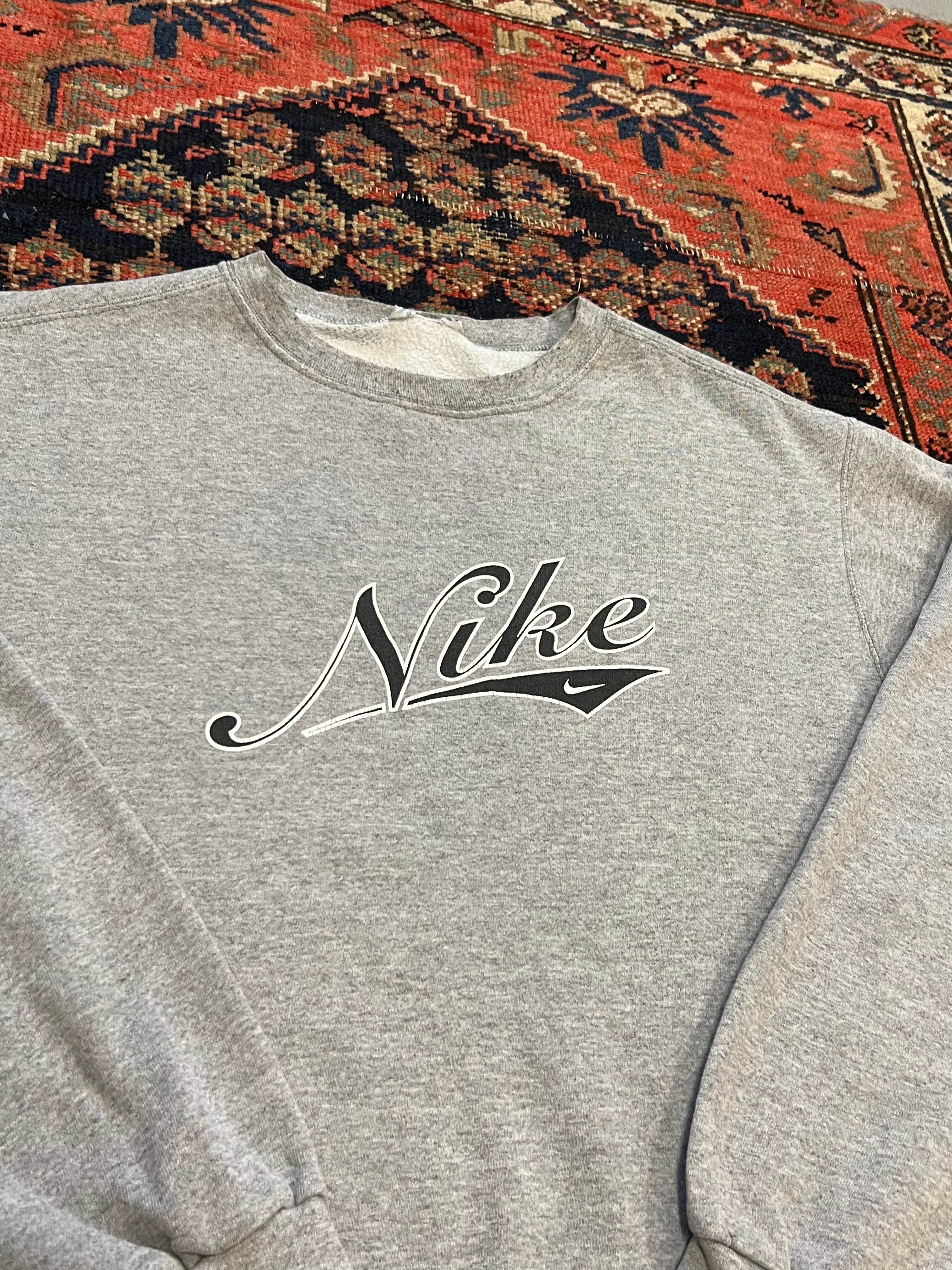 VINTAGE NIKE CREWNECK - MEDIUM