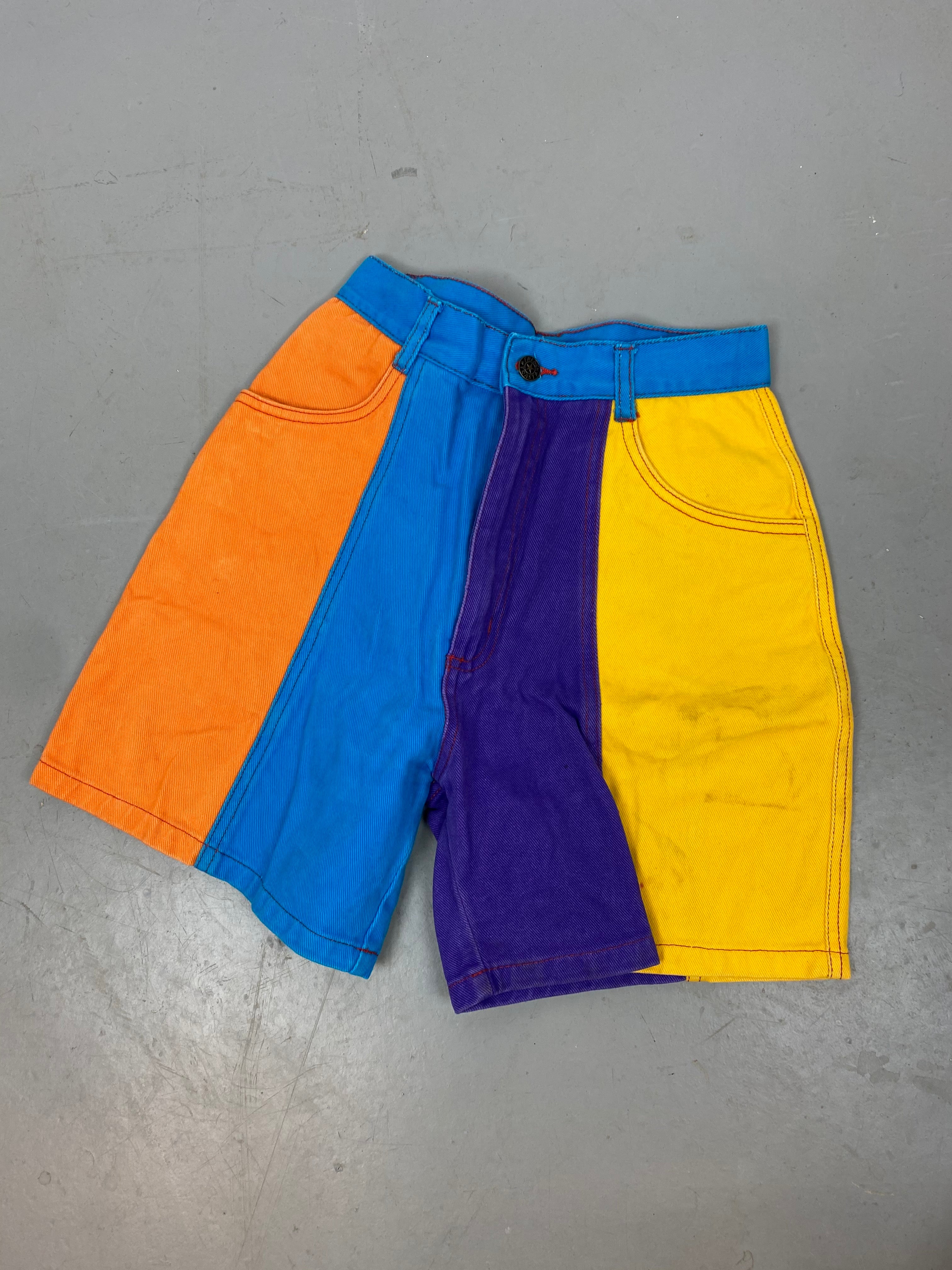 90s colour blocked high waisted shorts