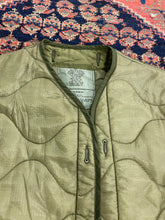 Load image into Gallery viewer, Vintage Military Liner Jacket - L