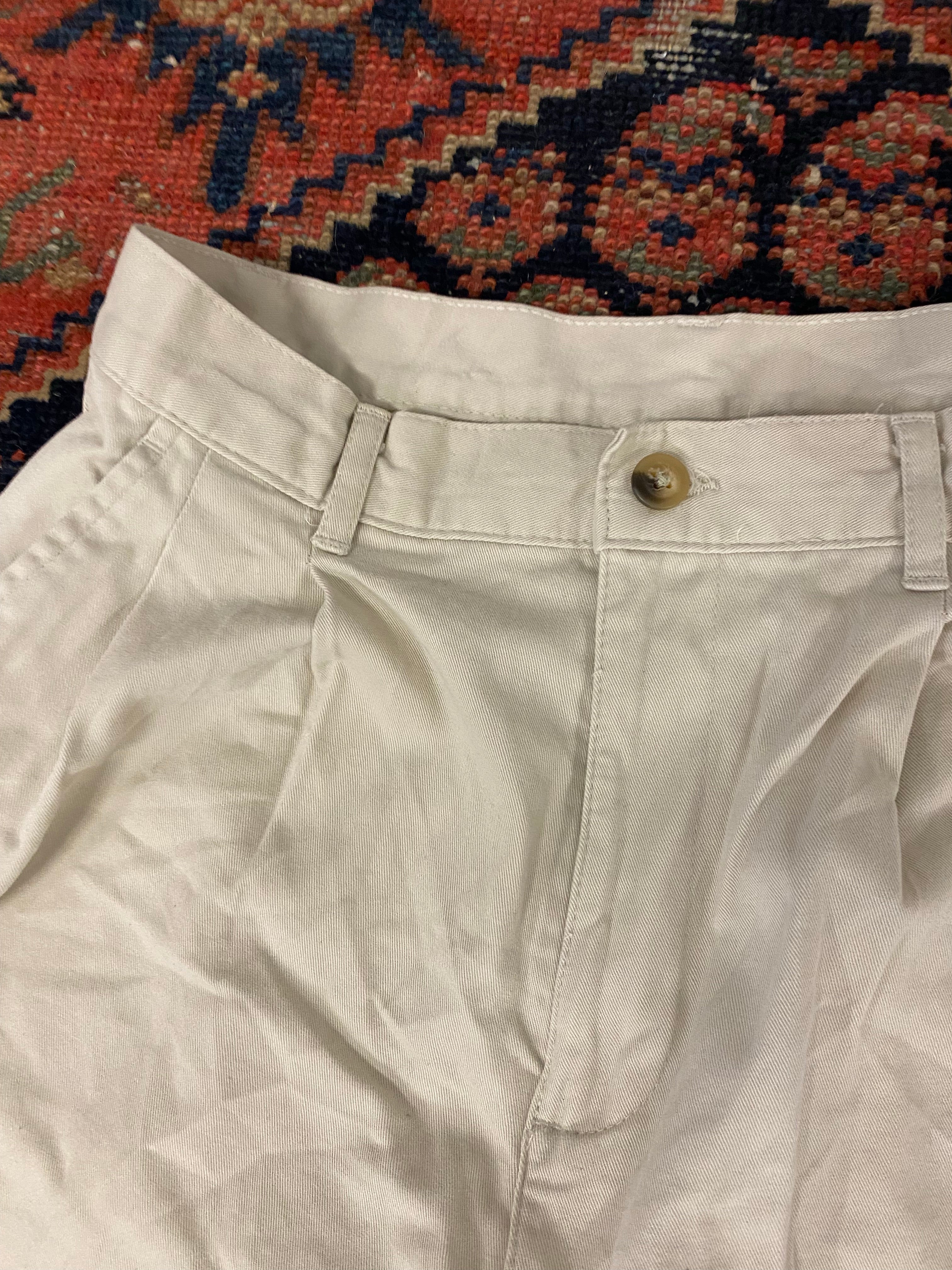 Vintage Khaki Pleated Trousers - 26in