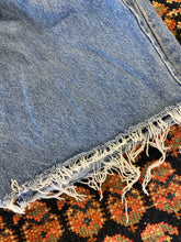 Load image into Gallery viewer, Vintage High Waisted Canyon River Blues Frayed Denim Shorts - 26in