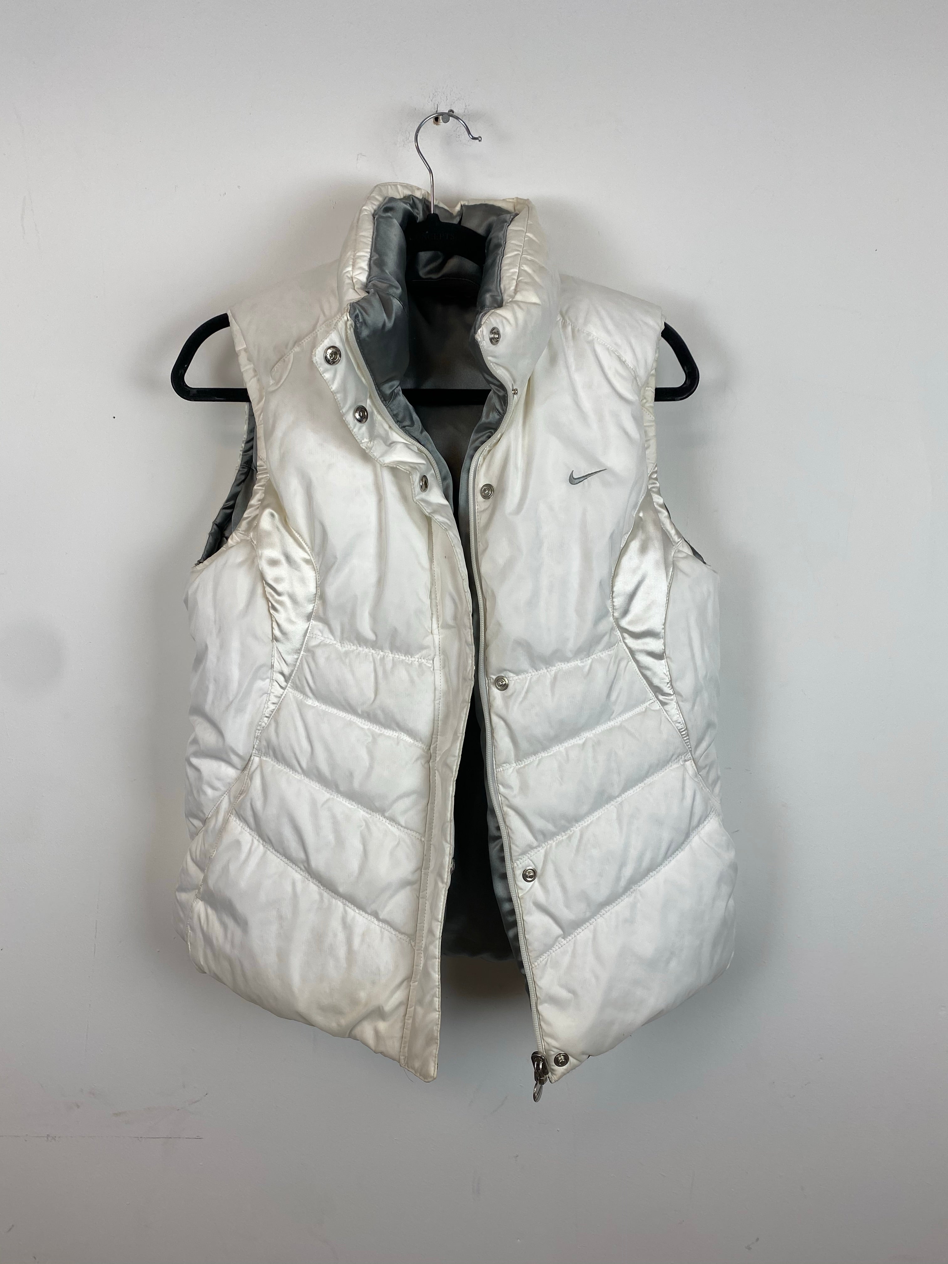 Reversible Nike puffer jacket - women’s M