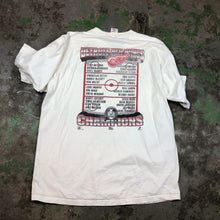Load image into Gallery viewer, Vintage Detroit t shirt