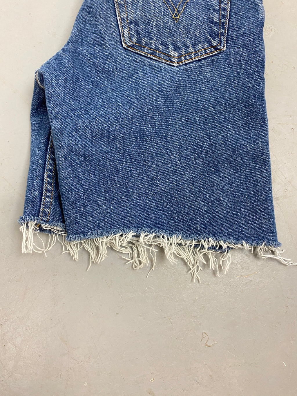 90s frayed high waisted Levi’s denim