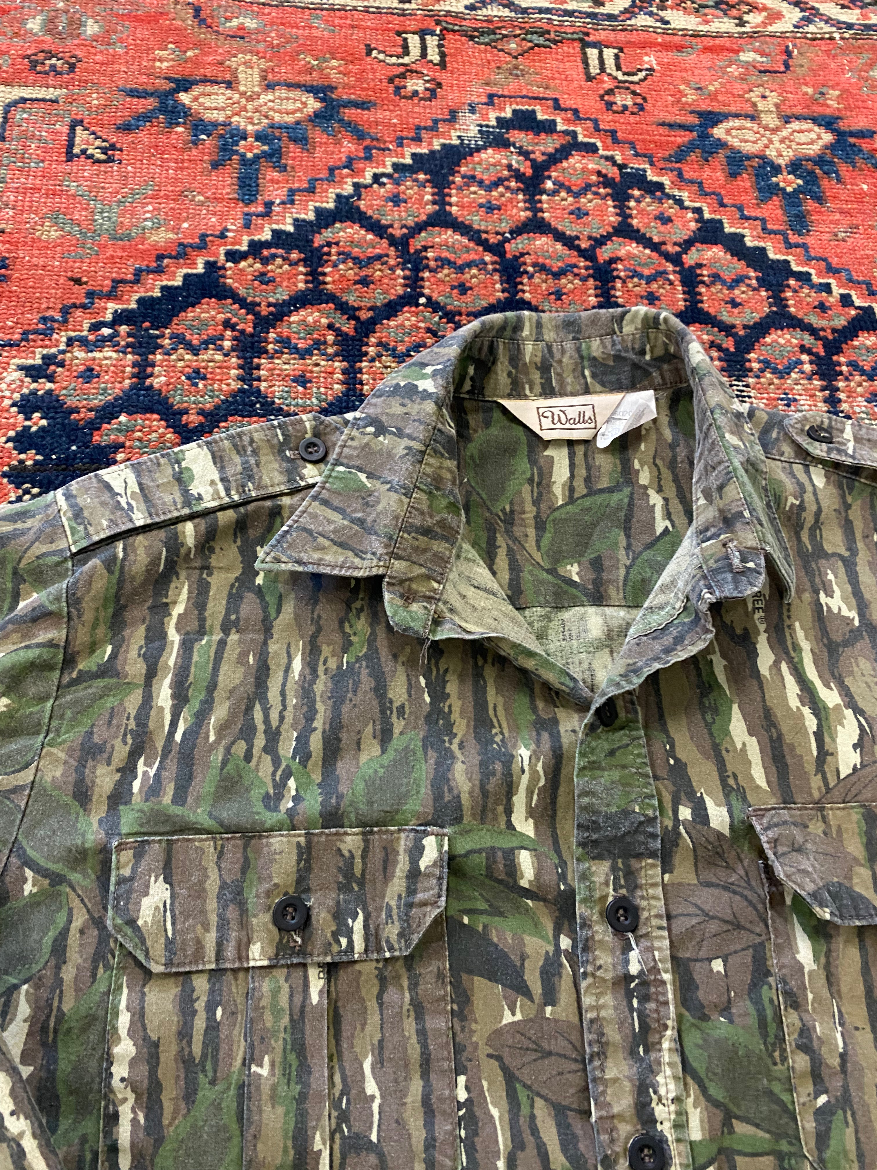 Vintage Real Tree Camo Button Up Shirt - M