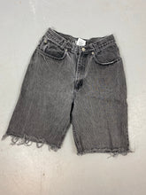 Load image into Gallery viewer, 90s stone wash high waisted denim shorts - 25in