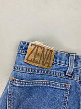 Load image into Gallery viewer, 90s high waisted Zena denim shorts - 31in