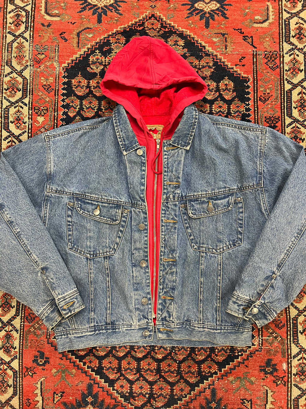 VINTAGE DENIM JACKET - SMALL