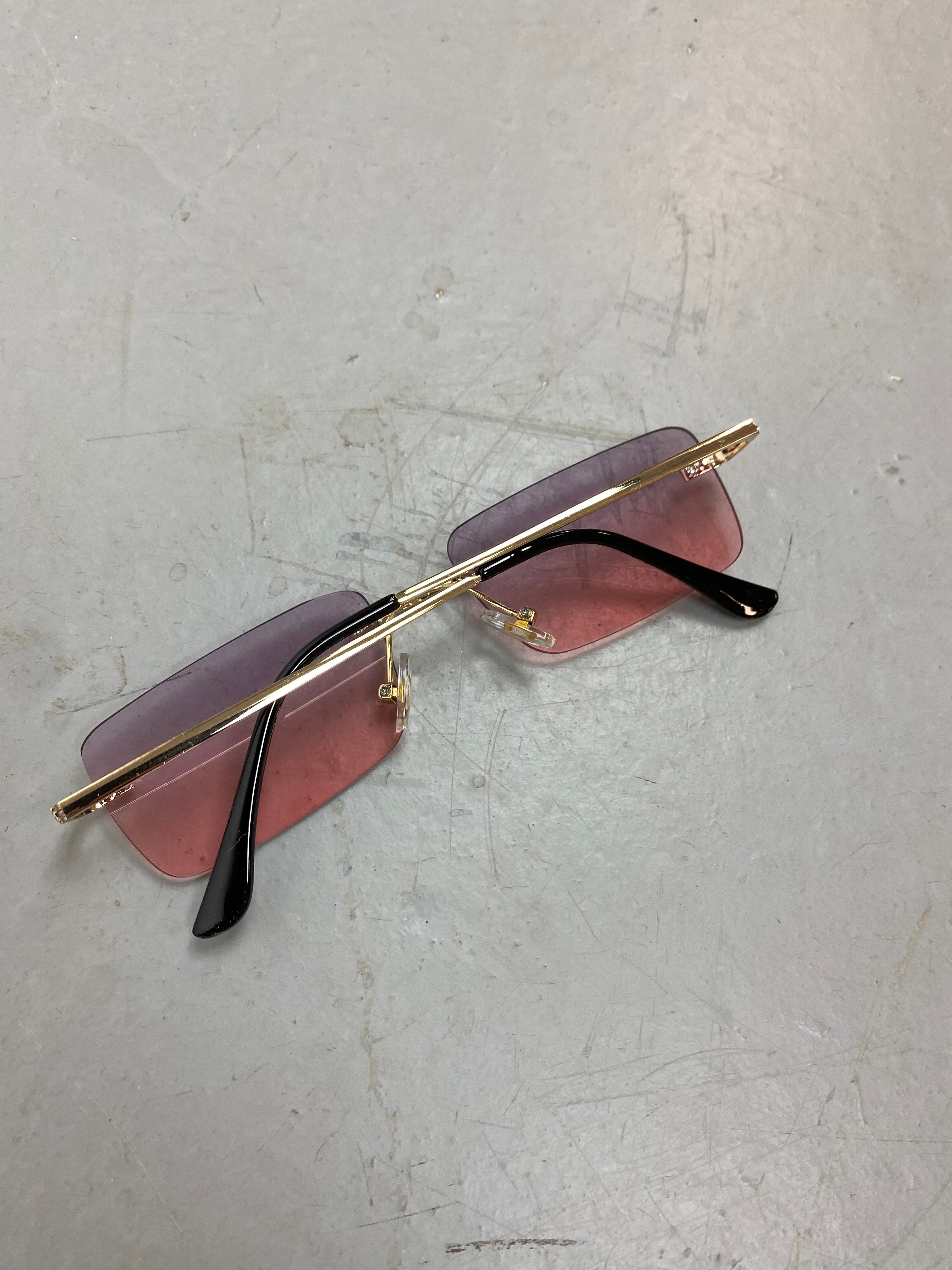 Pink / Gold mental framed sunglasses