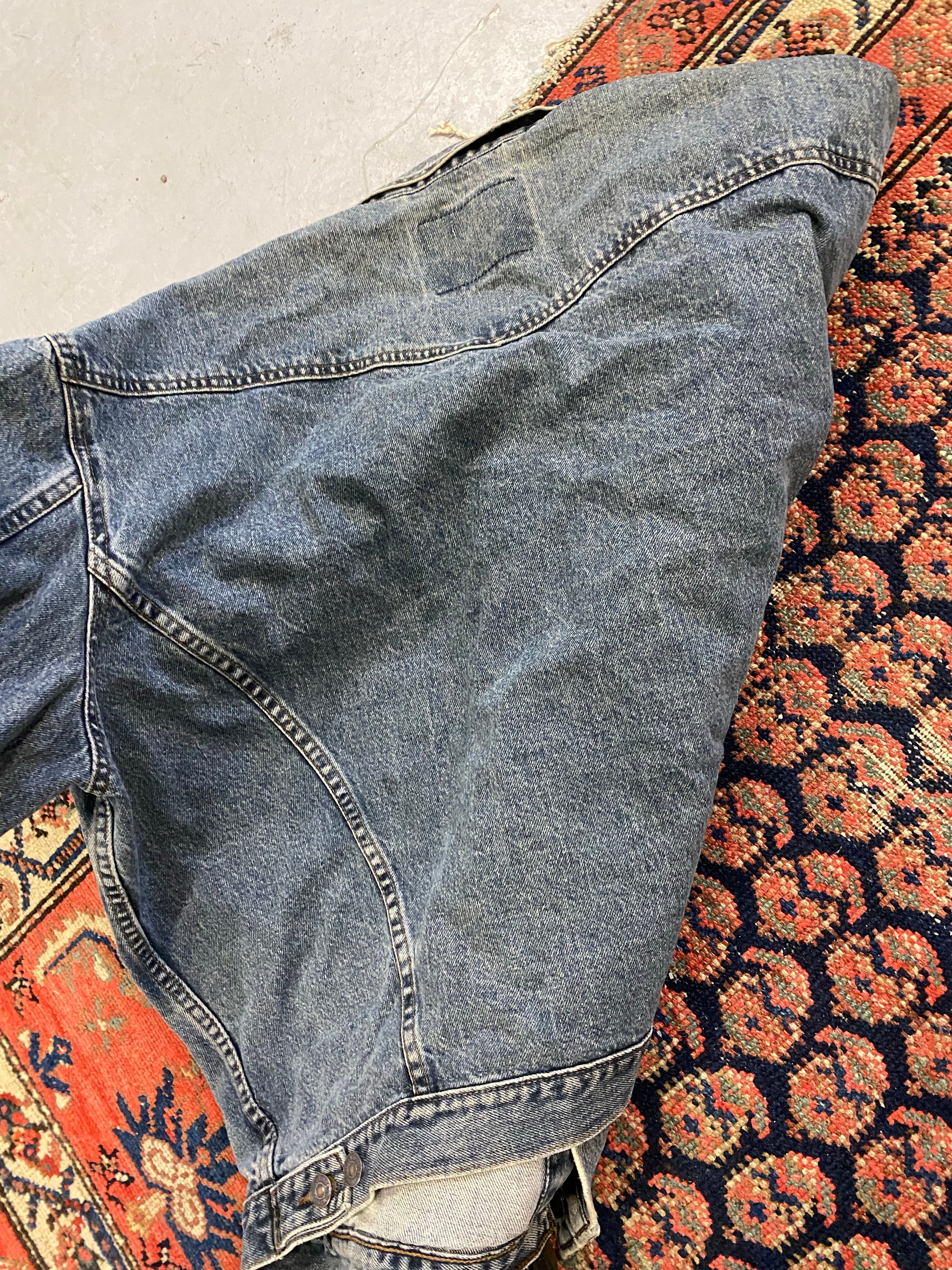 90s Faded Levi’s Jacket - L