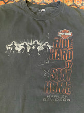 Load image into Gallery viewer, Vintage Front And Back Harley Davidson T Shirt - M