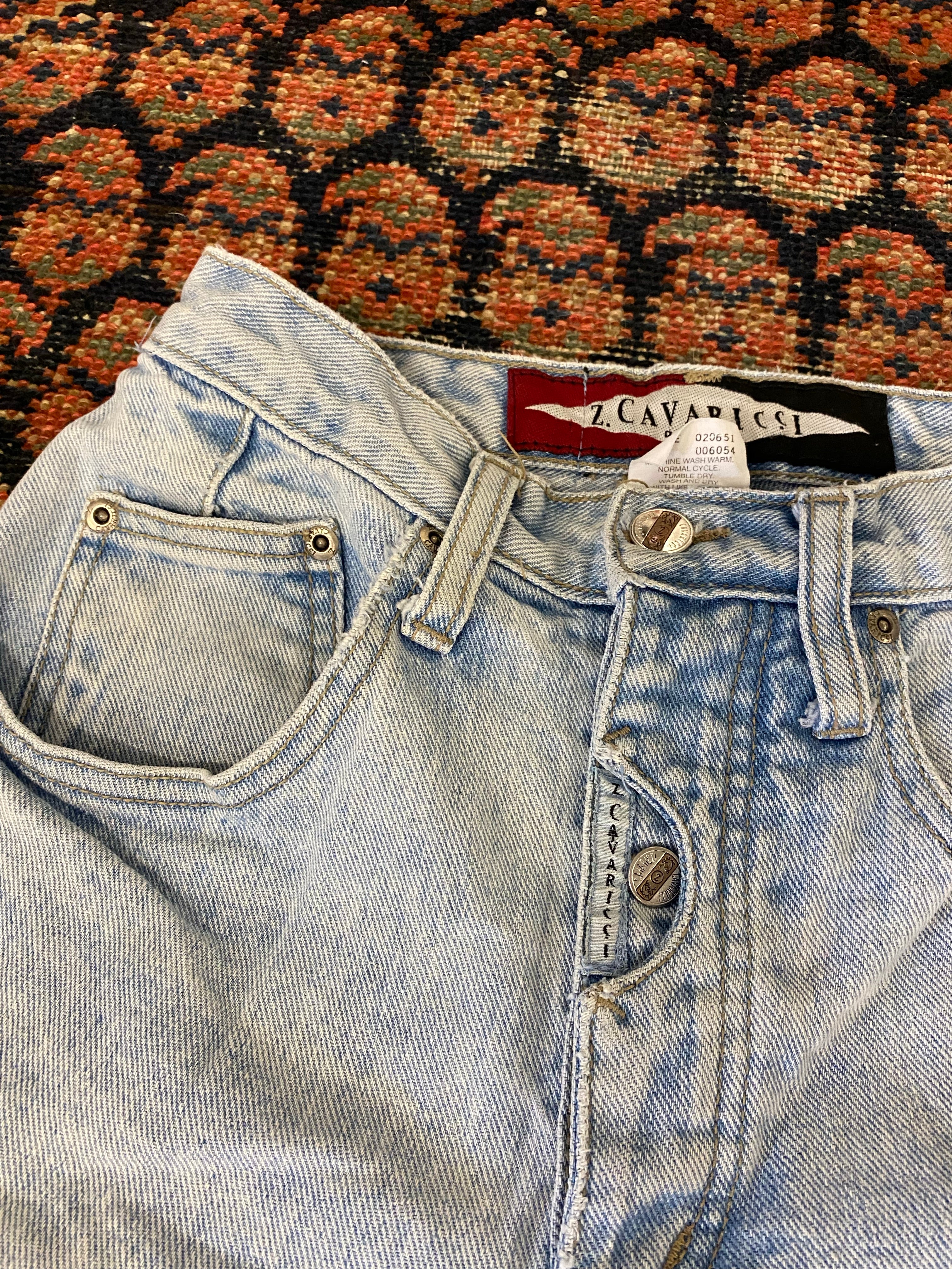 Vintage High Waisted Denim Shorts - 24in