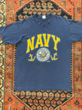 Load image into Gallery viewer, Vintage single stitch navy t shirt - S
