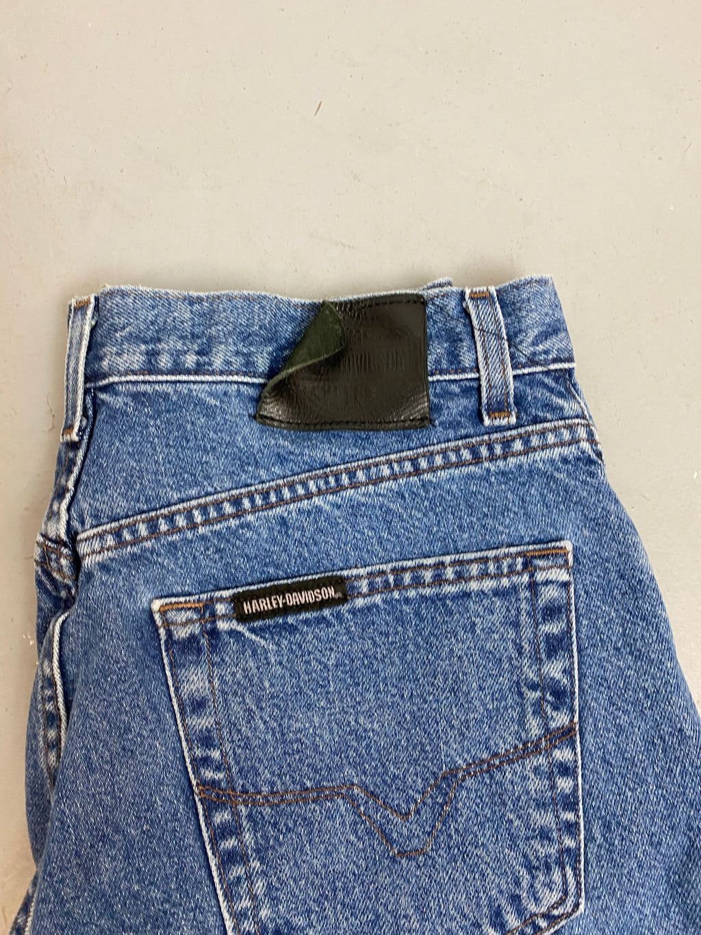90s High Waisted Harley Davidson Frayed Denim Shorts - 30in