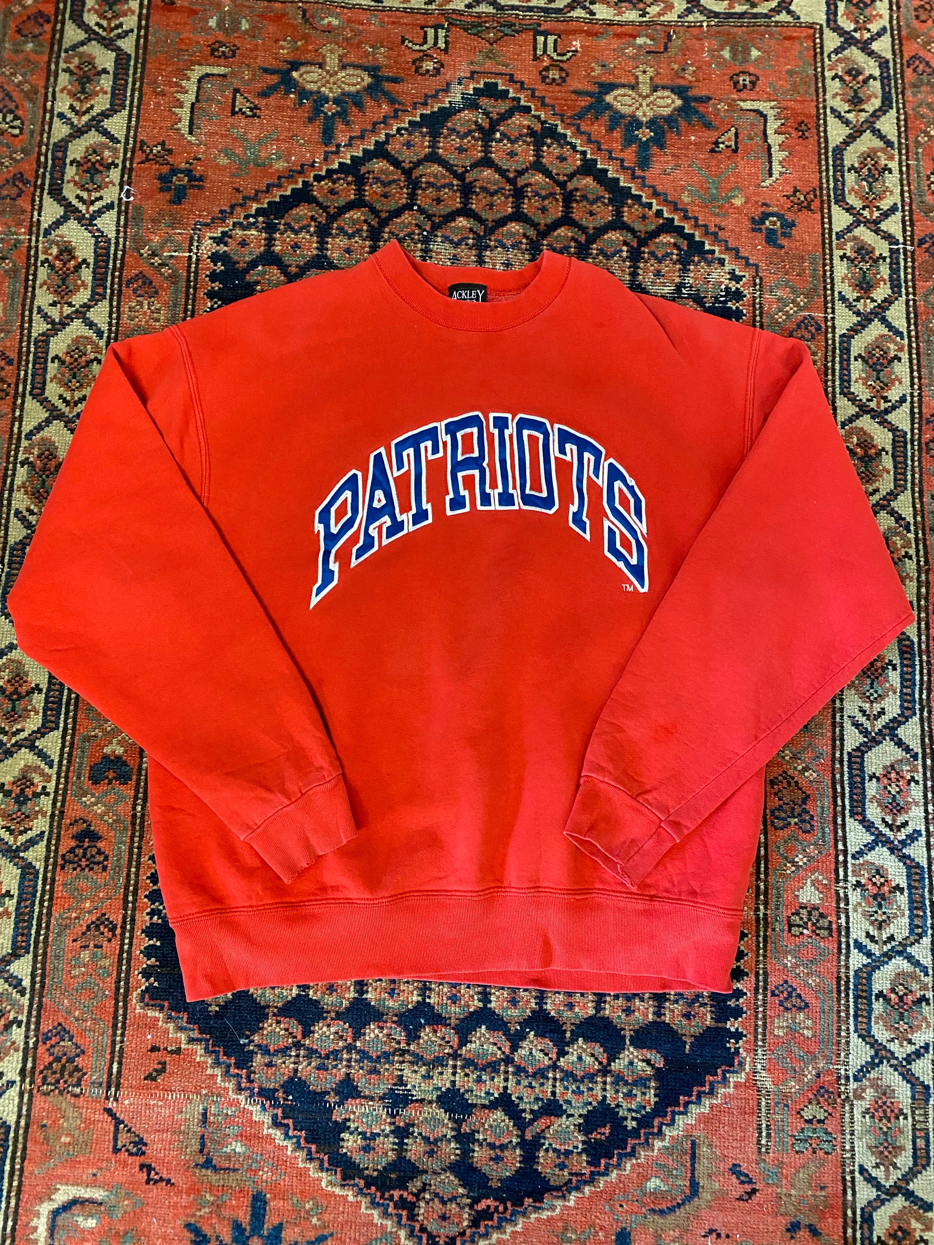 90s Embroidered Patriots Crewneck - M/L