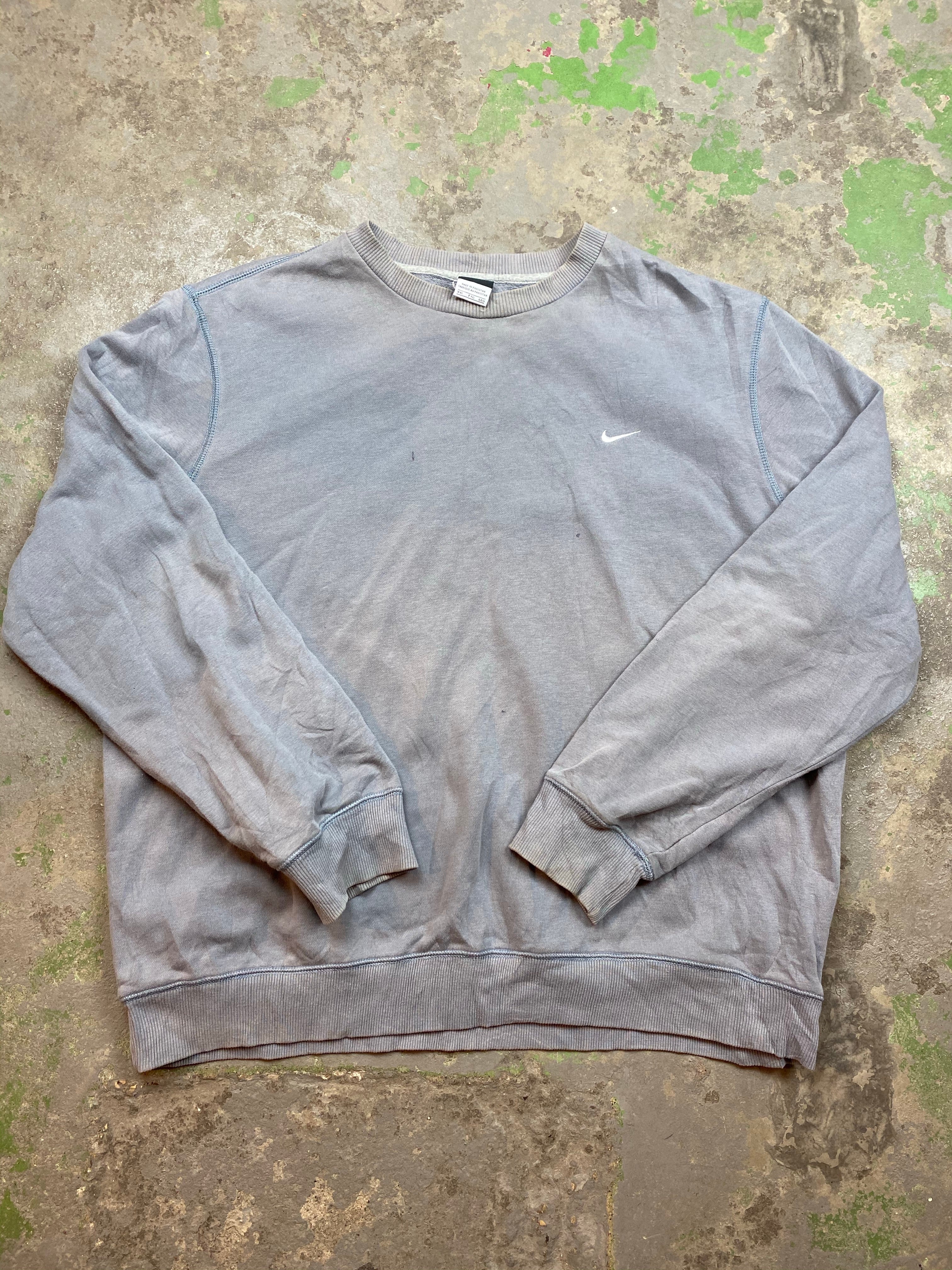 Early 2000s Nike crewneck